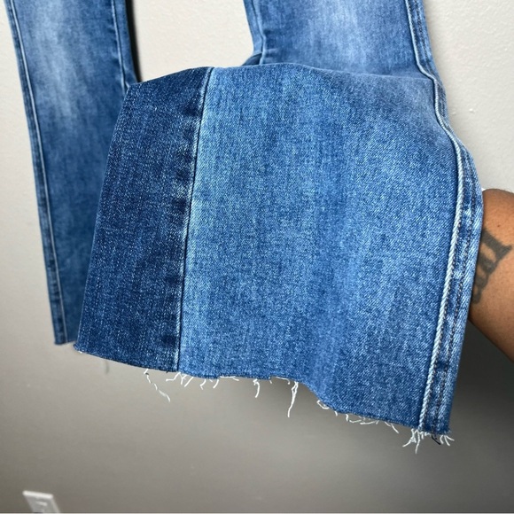 Altar'd State Women Jeans 24" Flare Bell Botton Raw Hem Mid Wash Denim High Rise - Picture 3 of 9